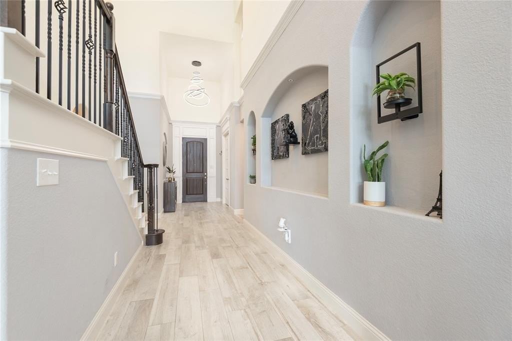 2707 Elmwood Dr - Photo 6 of 40