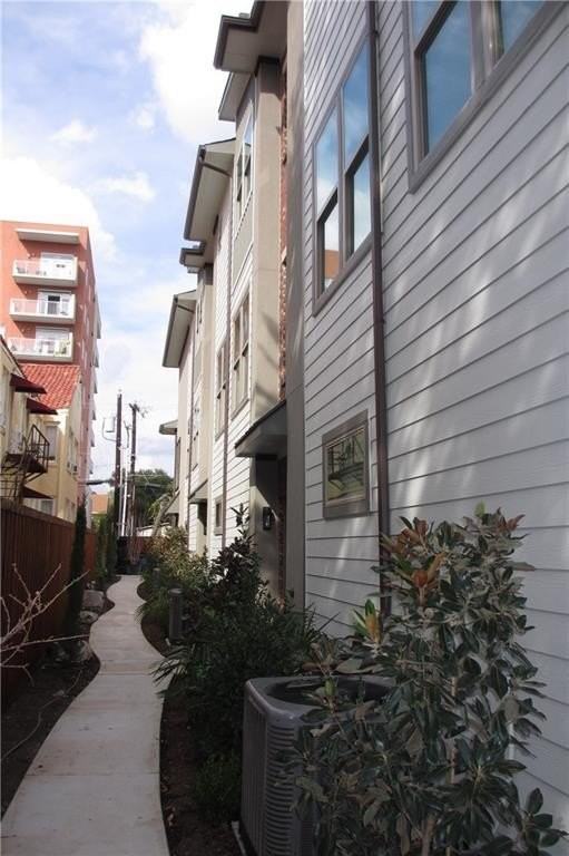 4223 Wycliff Ave #3 - Photo 4 of 19