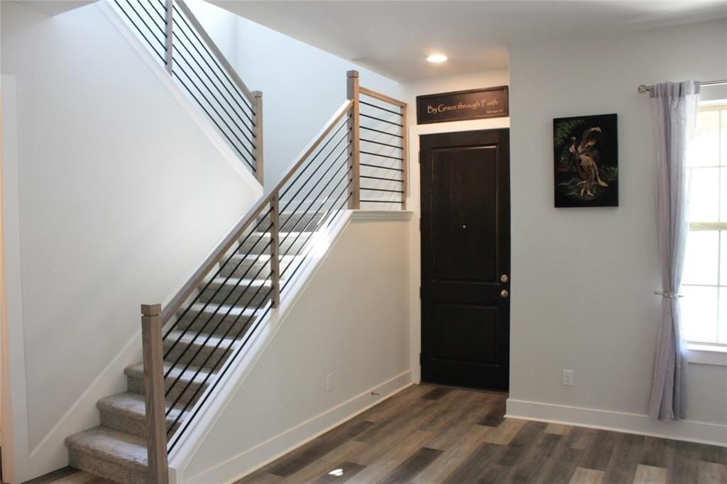 6831 Verandah Way - Photo 4 of 29