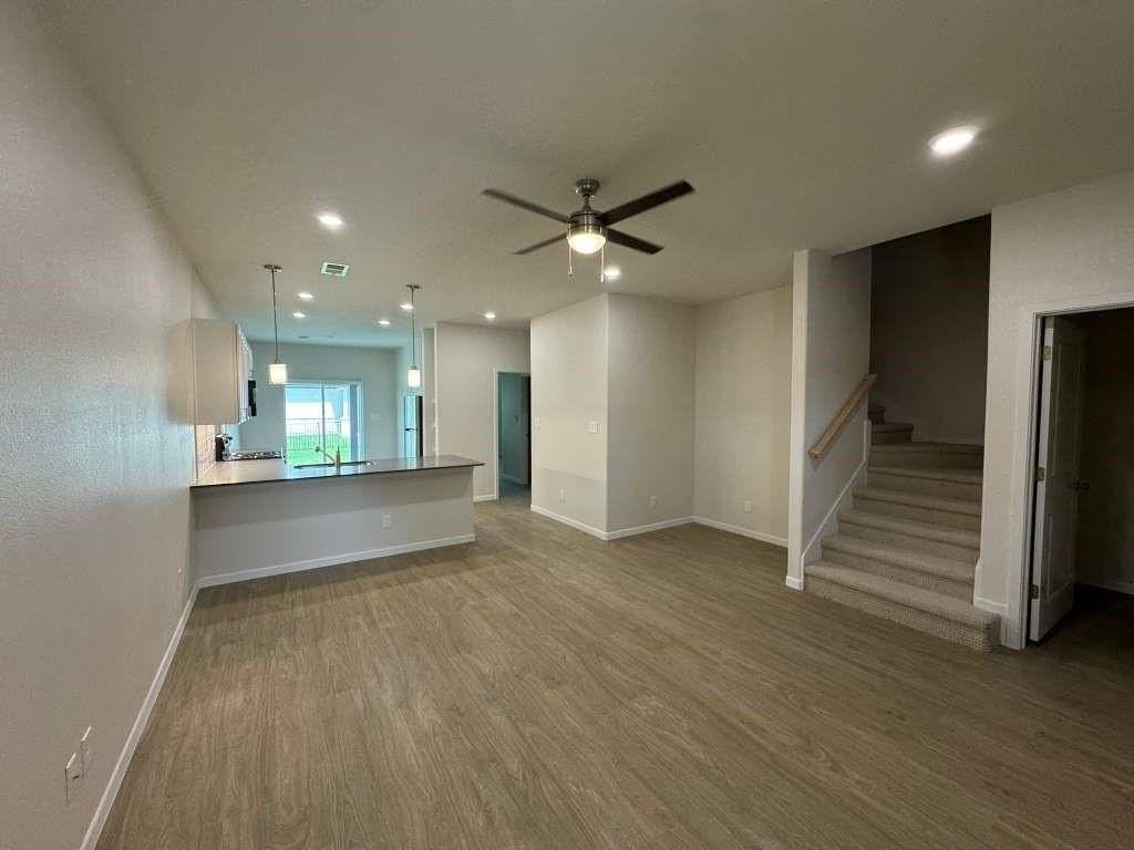 419 W Dulin St #419 - Photo 4 of 14