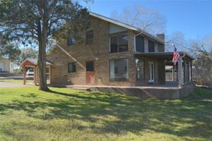 featured image of 196 Crowfoot Ln