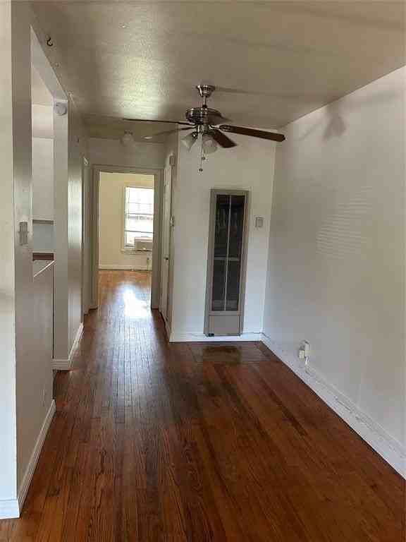 5909 Lewis St - Photo 4 of 11