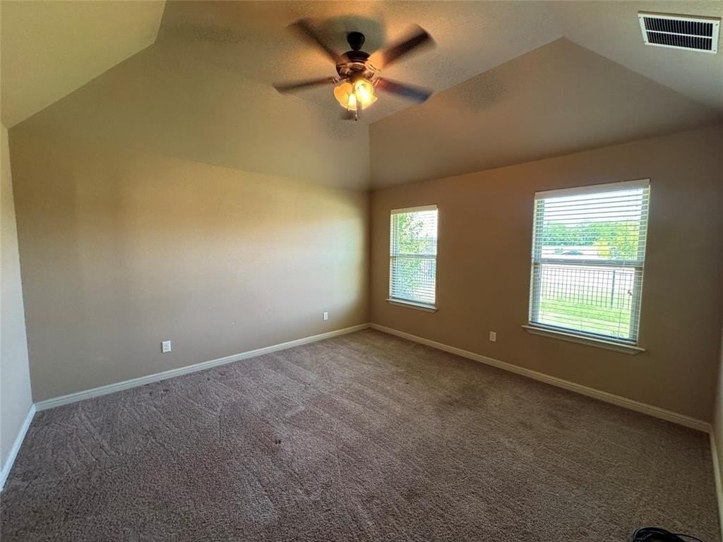 1443 Lauren Ln - Photo 7 of 11