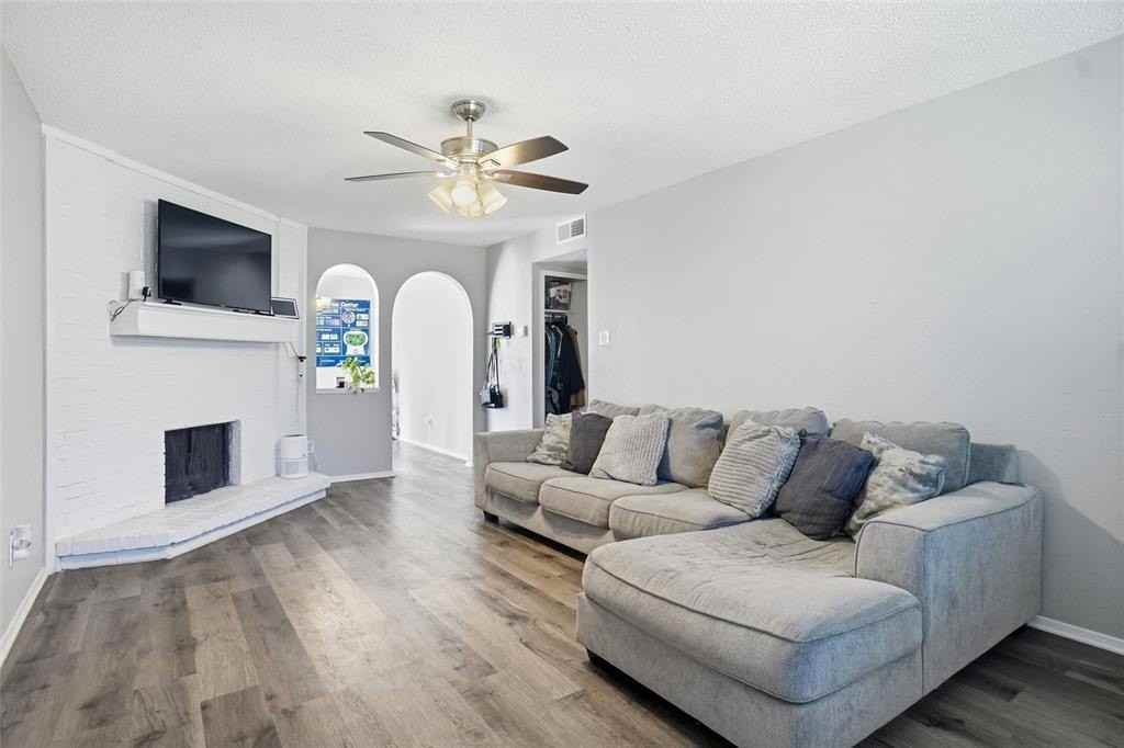 5544 Dunson Dr - Photo 7 of 26