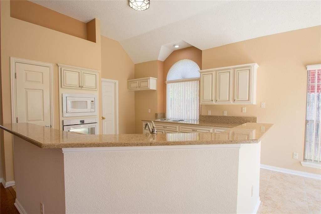 5809 Coldsworth Ct - Photo 3 of 27