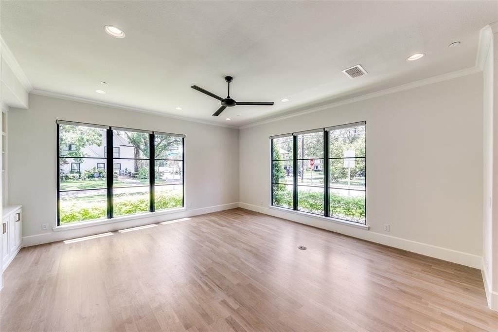 4338 Emerson Ave - Photo 7 of 40