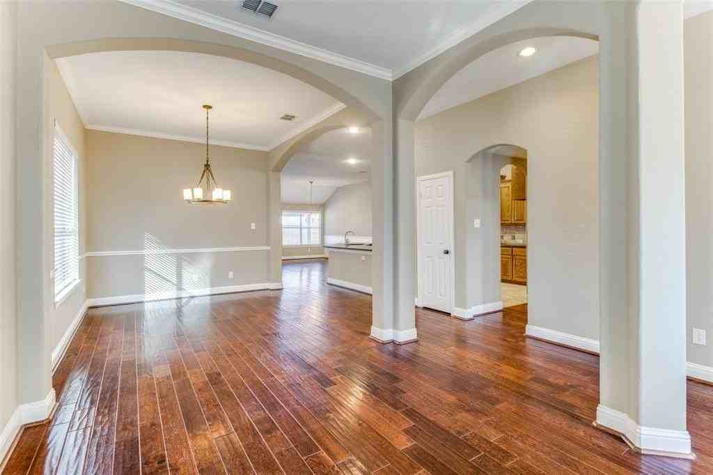 1241 Millers Creek Dr - Photo 7 of 25