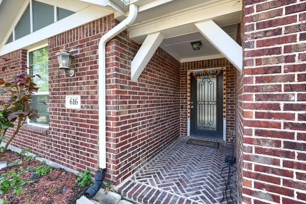 616 Smokebrush St - Photo 3 of 28