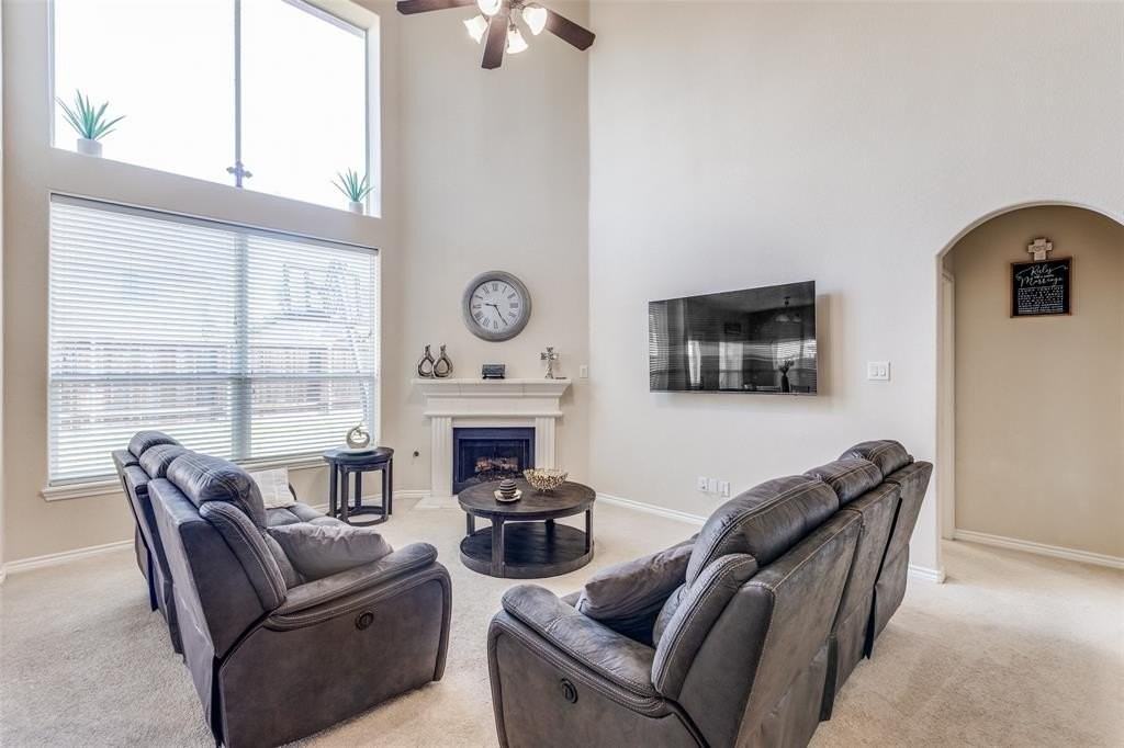 9412 Fenway Dr - Photo 5 of 25