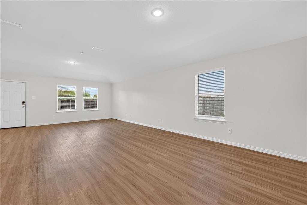 102 Goel St - Photo 3 of 26