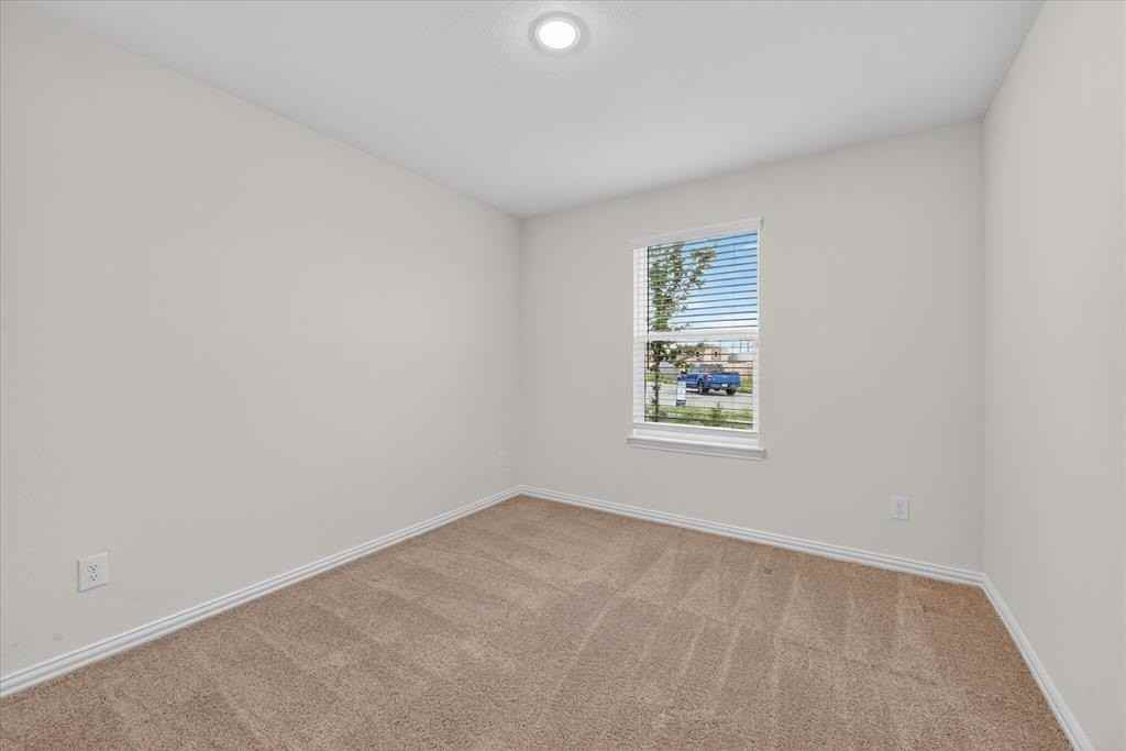 102 Goel St - Photo 6 of 26