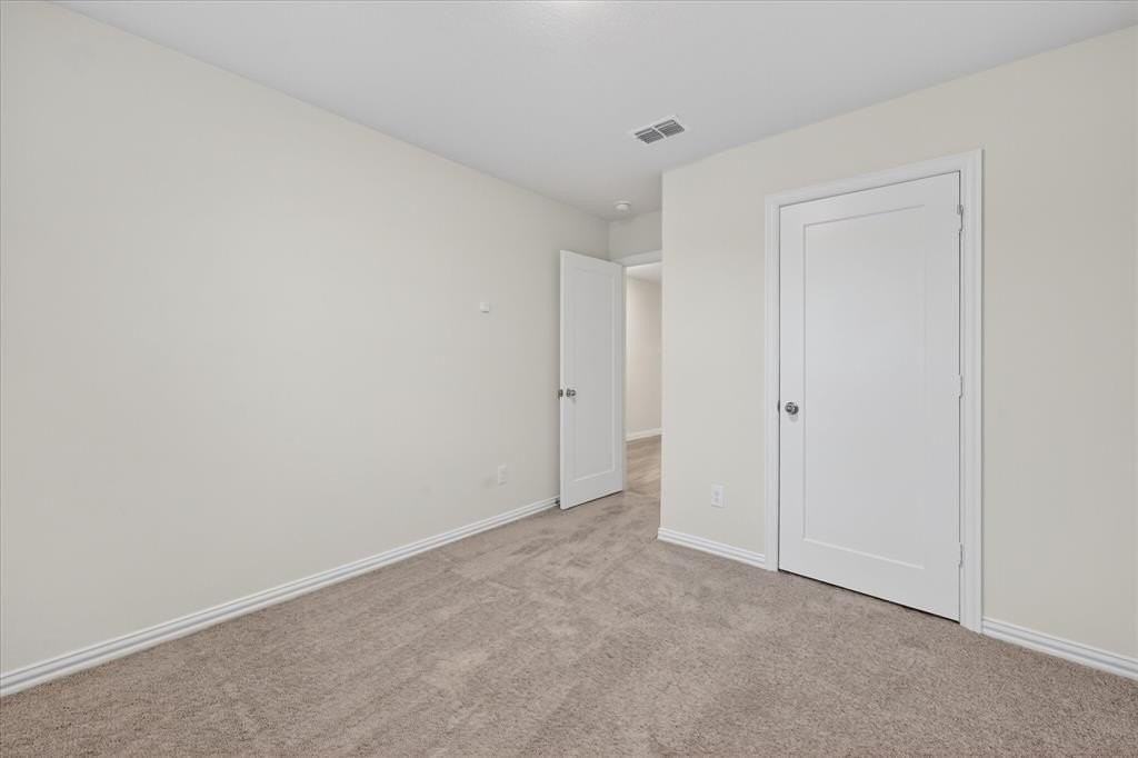 102 Goel St - Photo 7 of 26
