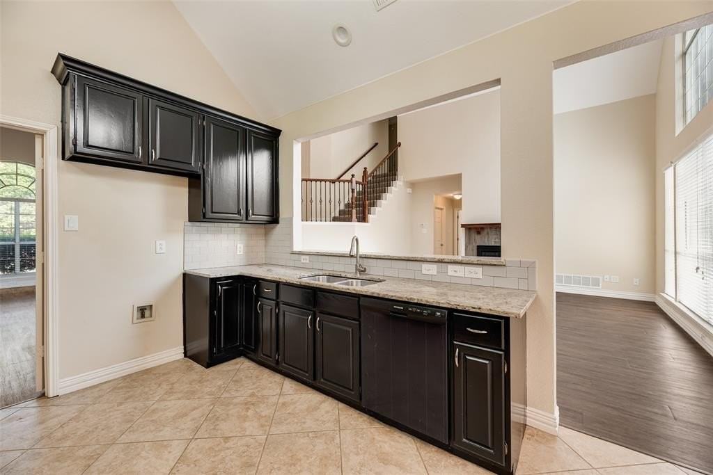 800 Harvest Dr - Photo 6 of 20