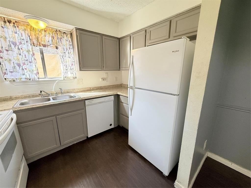 2641 Santa Barbara Dr - Photo 6 of 15