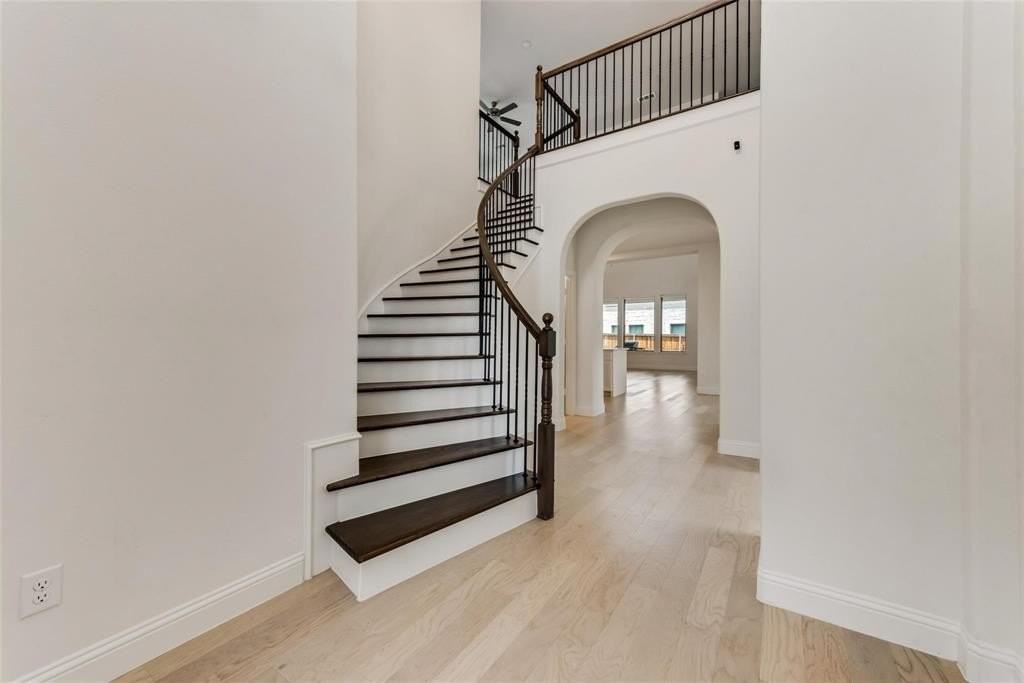 4601 Parkridge Dr - Photo 5 of 31