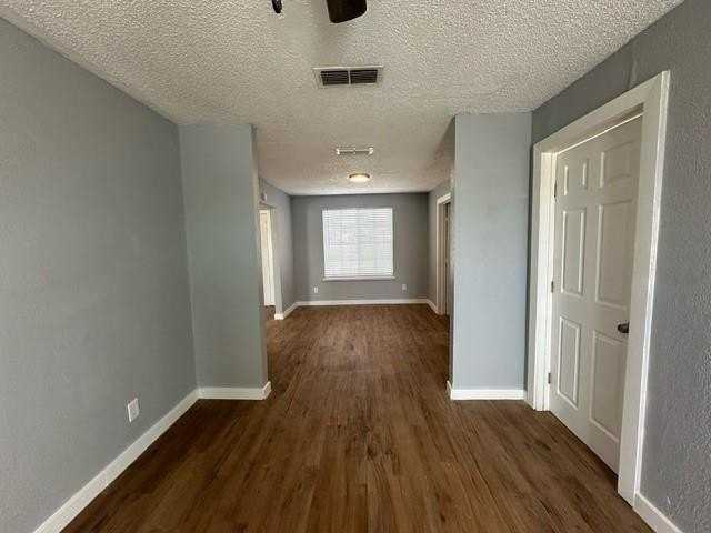 615 W Coffin St - Photo 3 of 11