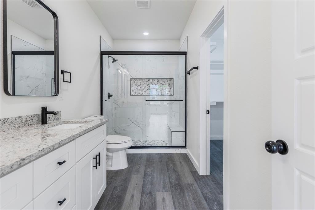 3426 Sumac Dr - Photo 5 of 9