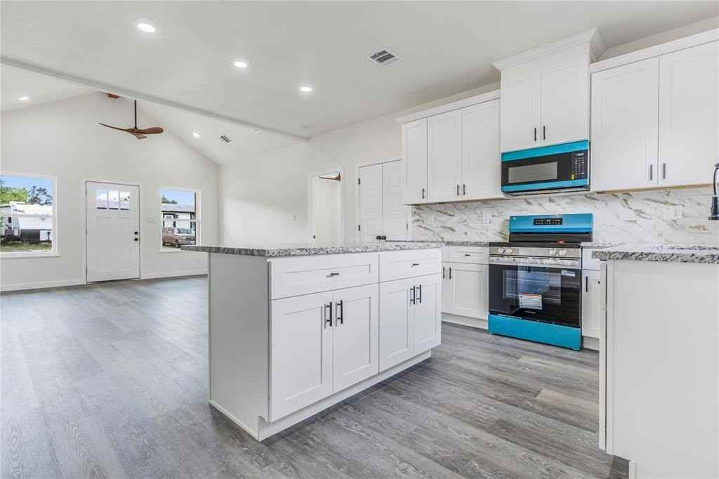 3426 Sumac Dr - Photo 7 of 9