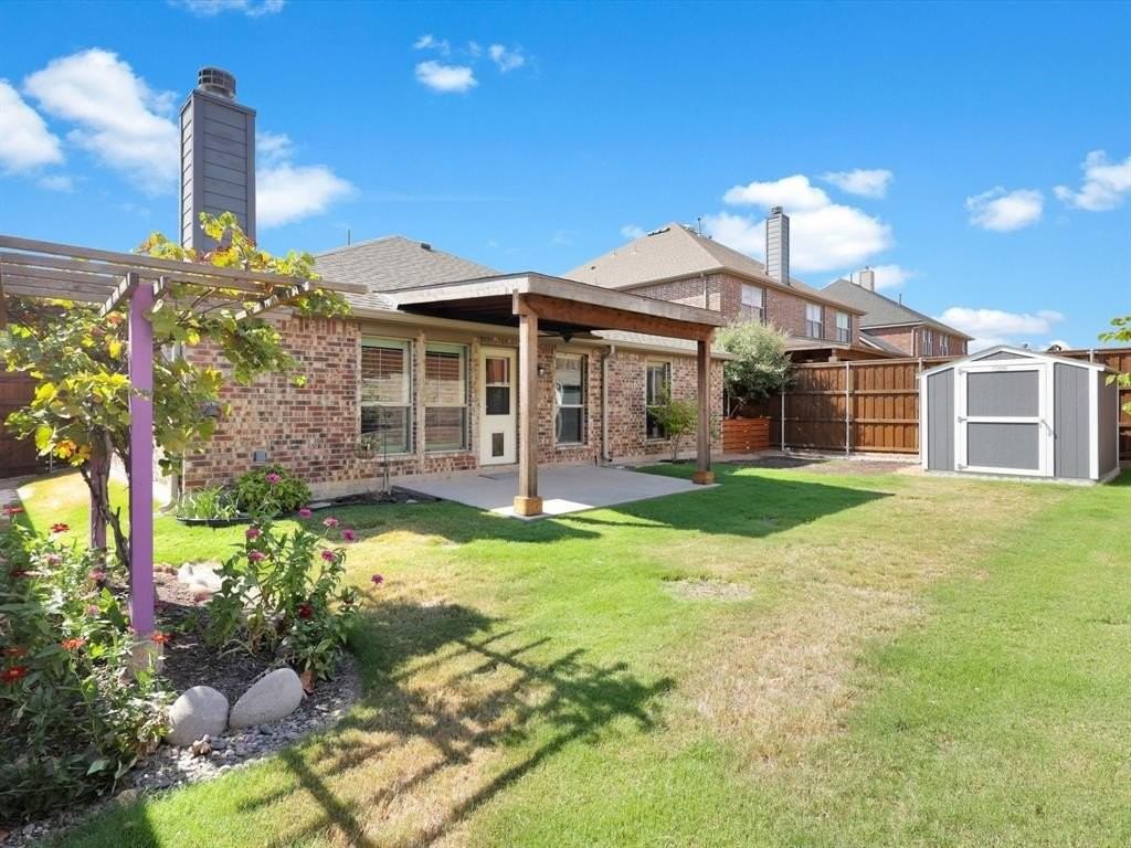 3202 Morgan Dr - Photo 2 of 21