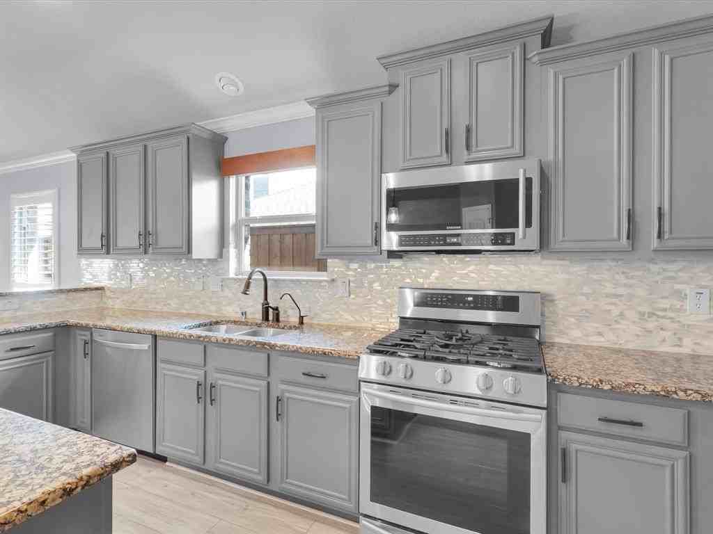 3202 Morgan Dr - Photo 6 of 21