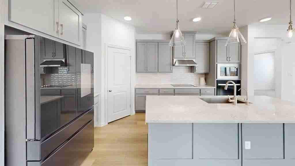 2008 Washington St - Photo 5 of 22