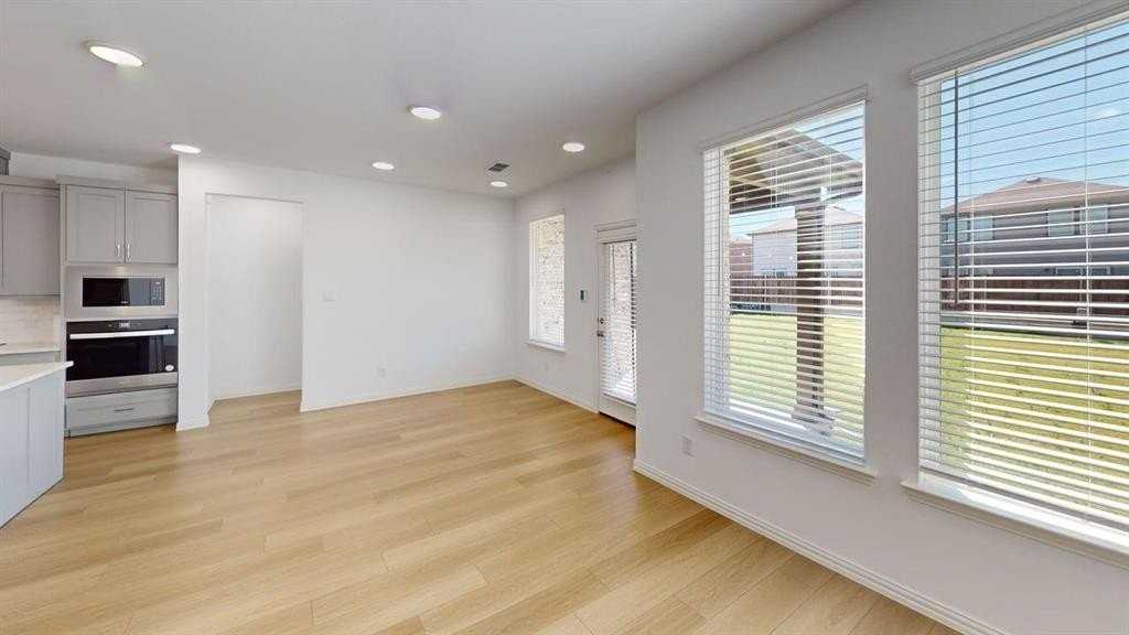 2008 Washington St - Photo 6 of 22