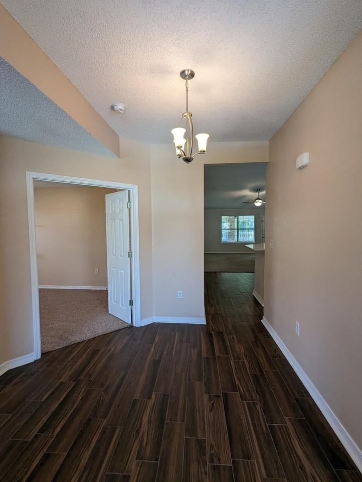 9768 Parker Lake Cir - Photo 2 of 39