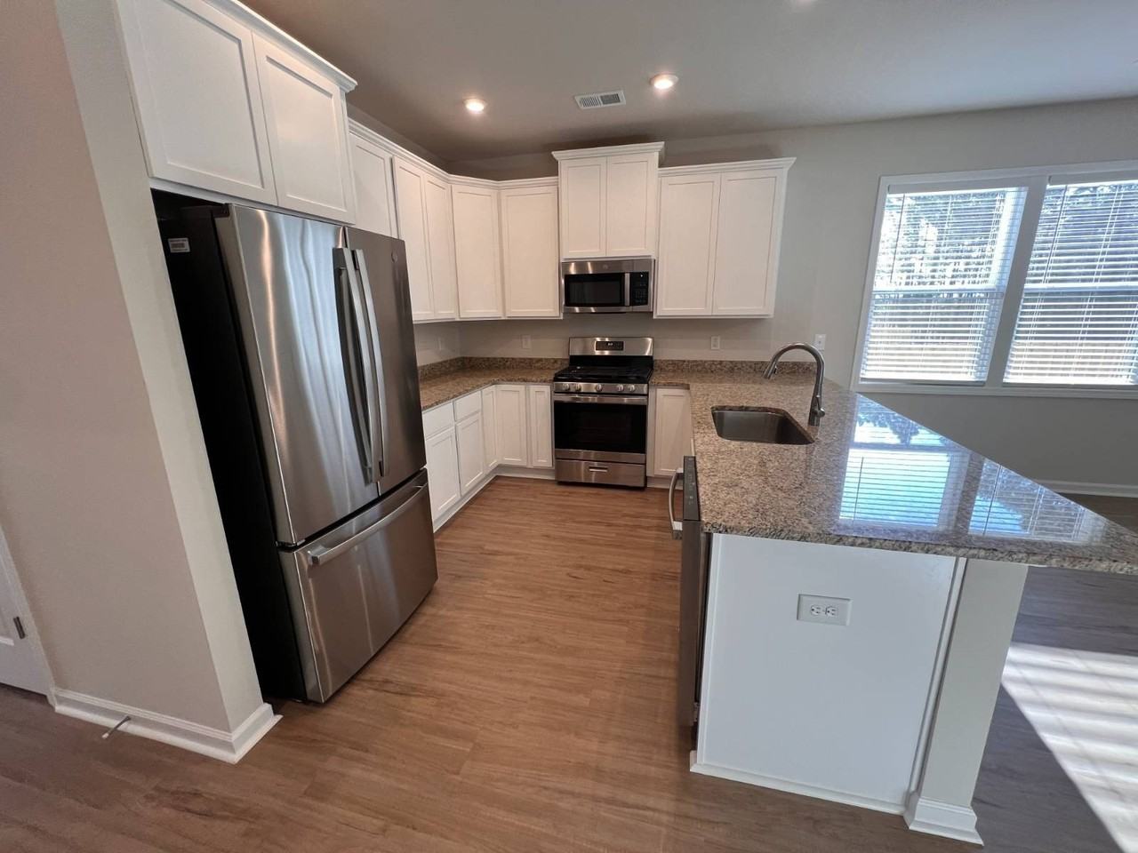 6357 Whirlaway Rd - Photo 4 of 19