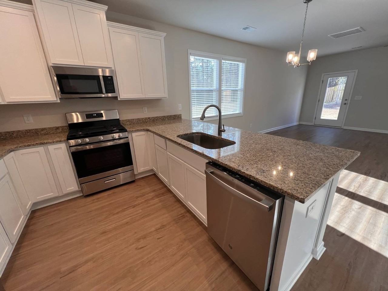 6357 Whirlaway Rd - Photo 5 of 19