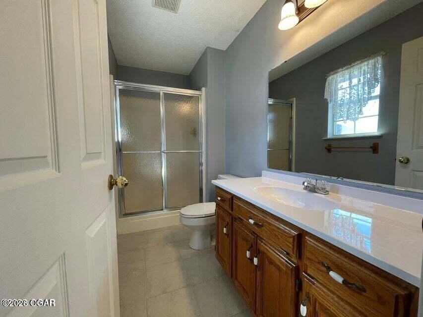 3325 Poplar Ct - Photo 5 of 9