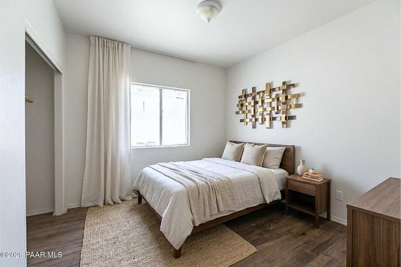 354 W Delano St Unit 2 - Photo 4 of 7