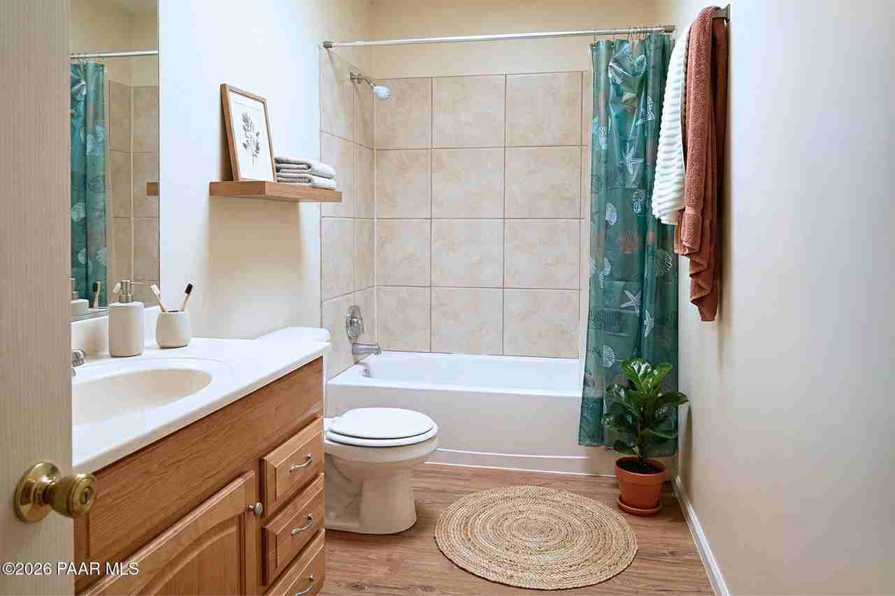 354 W Delano St Unit 2 - Photo 5 of 7