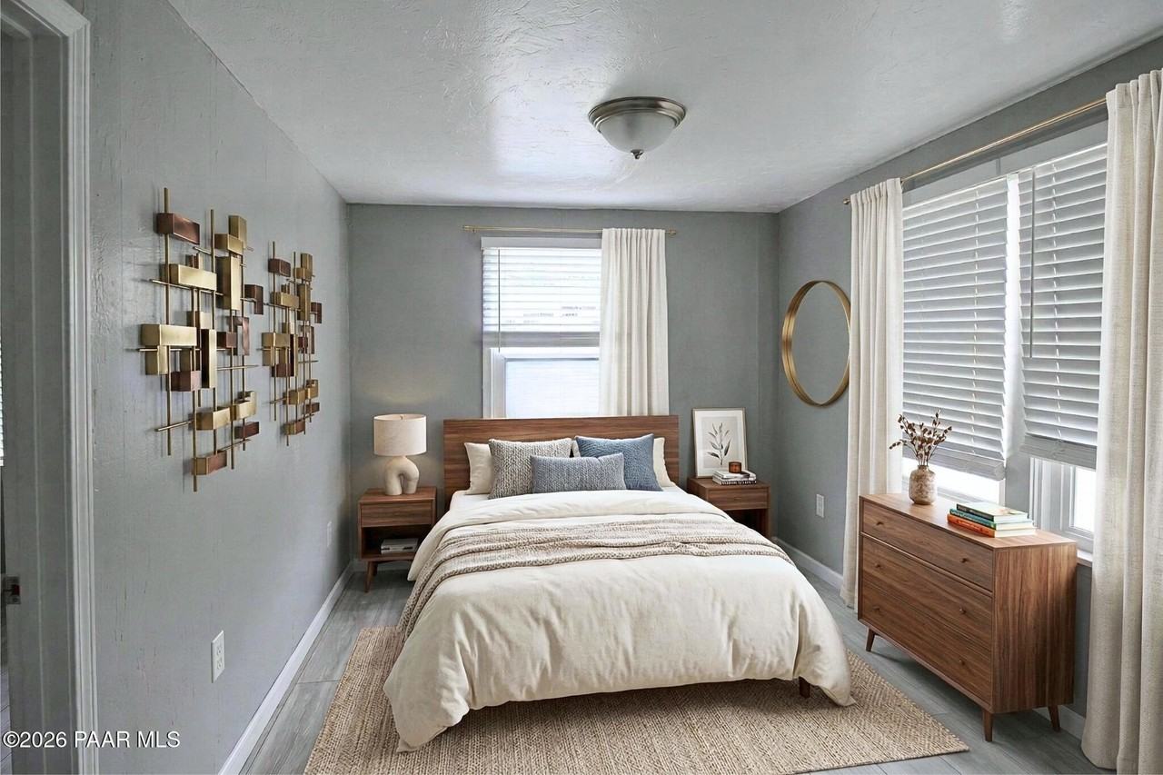 2143 N Bell Ave - Photo 7 of 9