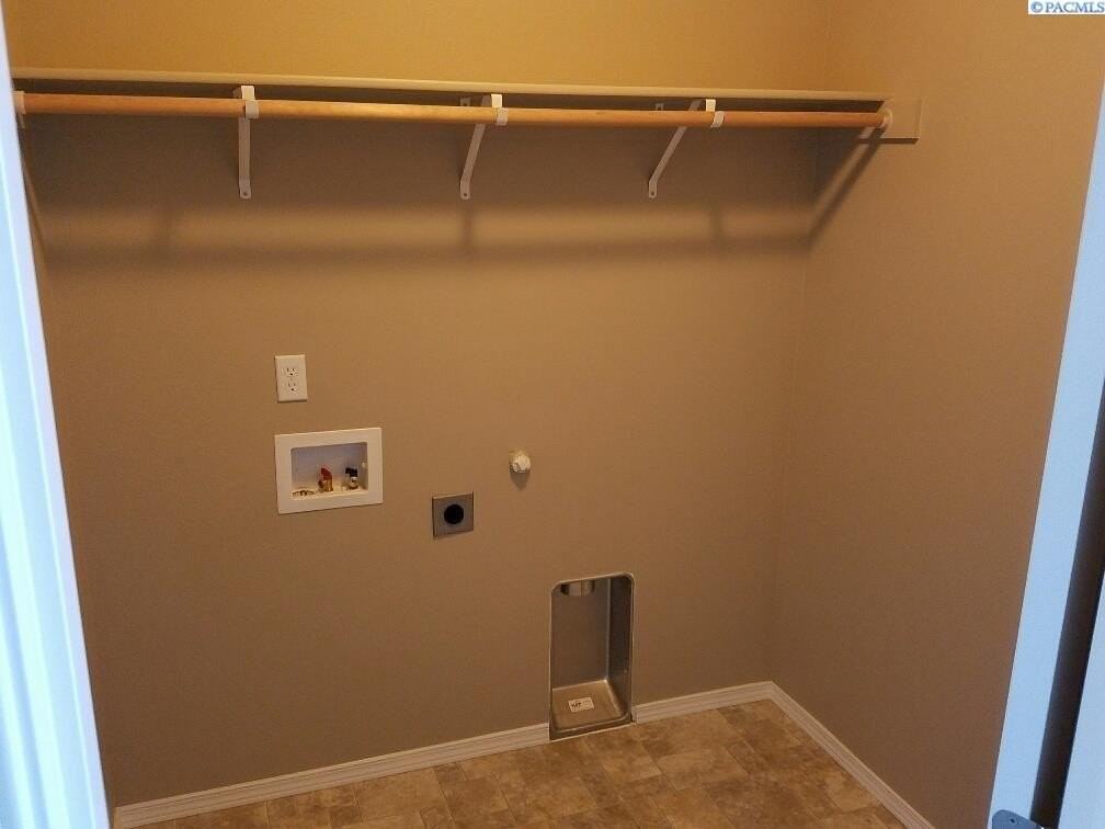 6810 Yellowstone Dr - Photo 5 of 13