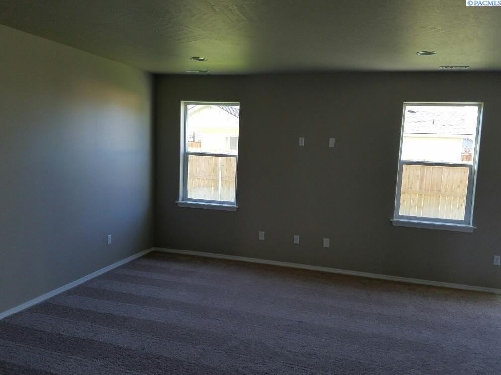 6810 Yellowstone Dr - Photo 7 of 13