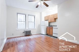 4521 N Malden St #504 - Photo 1 of 1