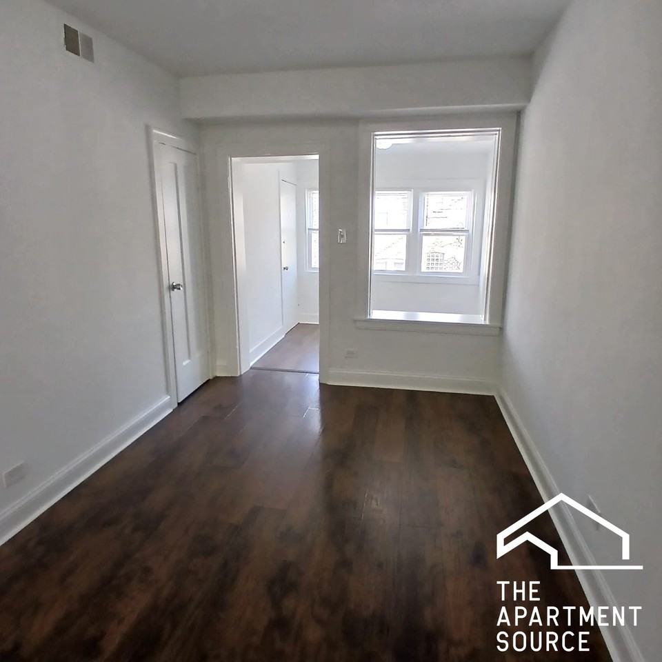 4810 W Armitage Ave #2R - Photo 4 of 11