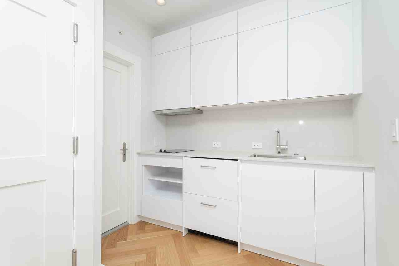 461 Massachusetts Ave #10 - Photo 4 of 6