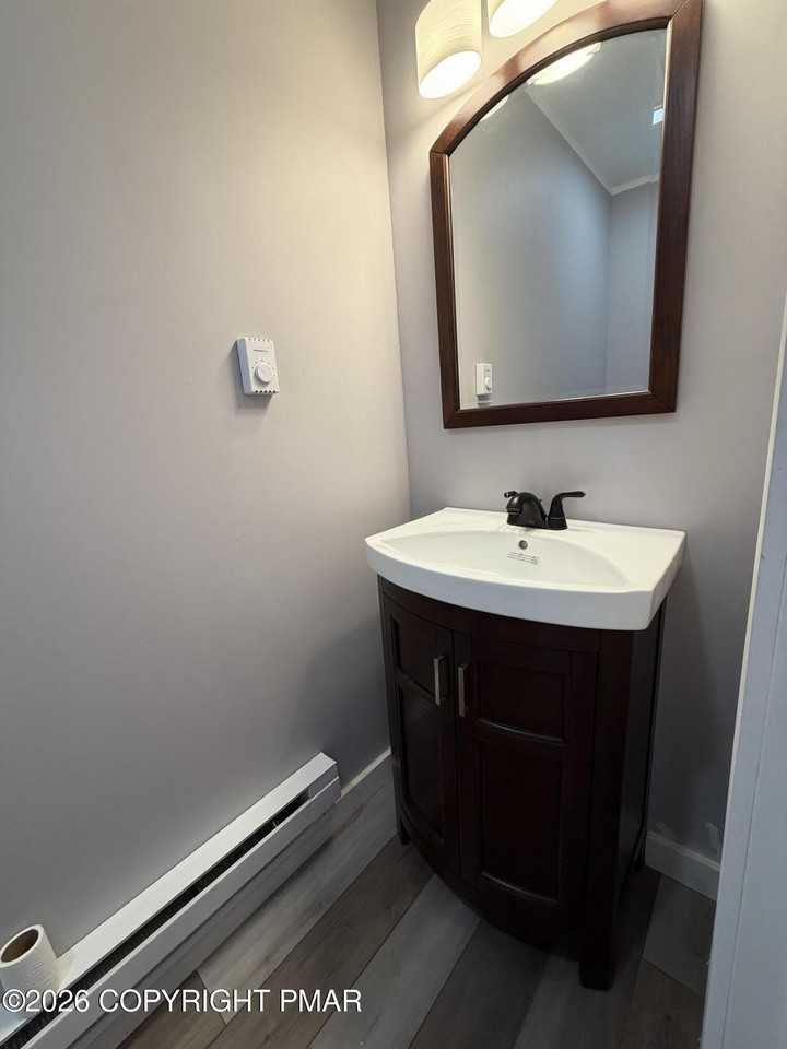 131 N Shore Dr - Photo 5 of 30