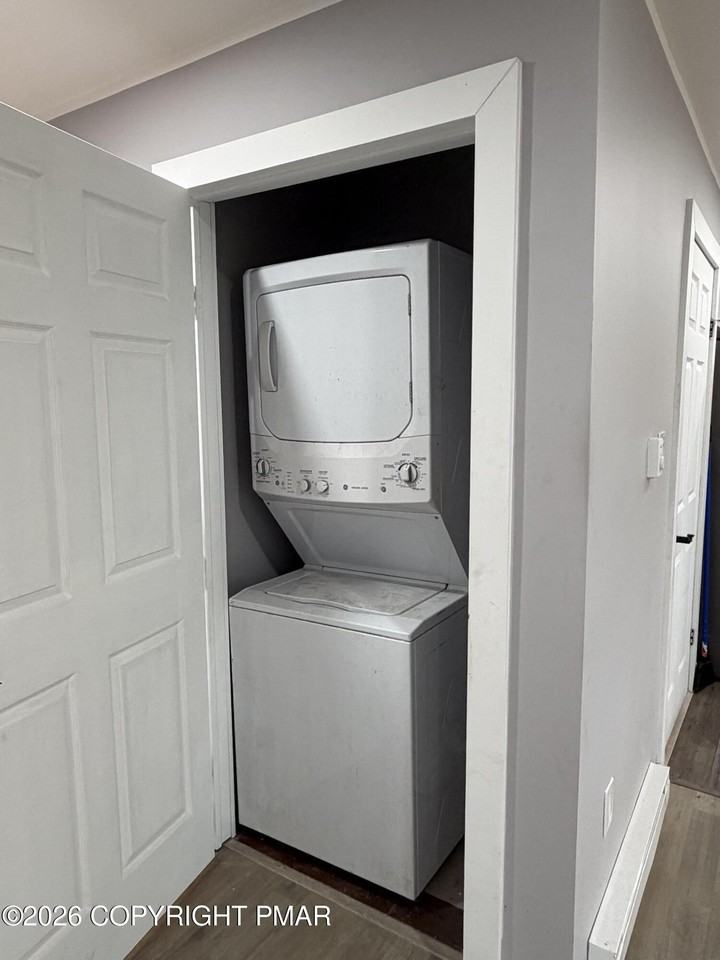 131 N Shore Dr - Photo 6 of 30