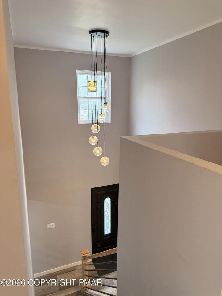 131 N Shore Dr - Photo 7 of 30