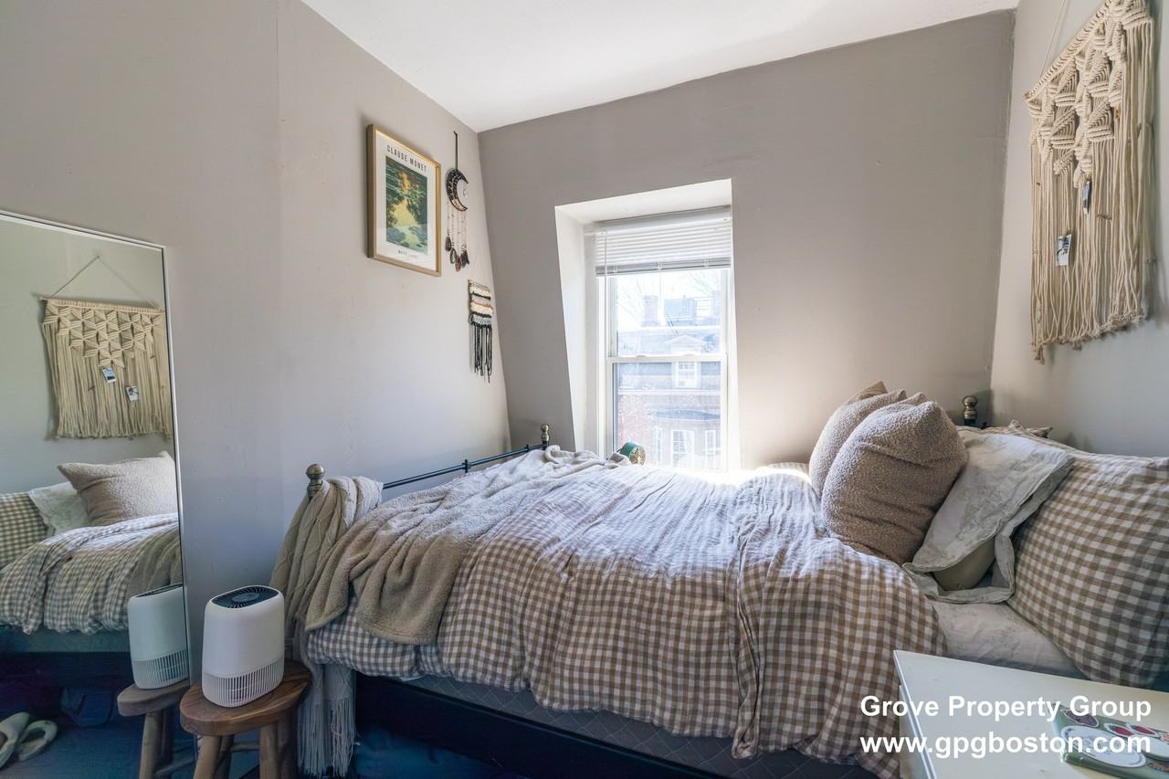 158 I St #3 - Photo 2 of 20