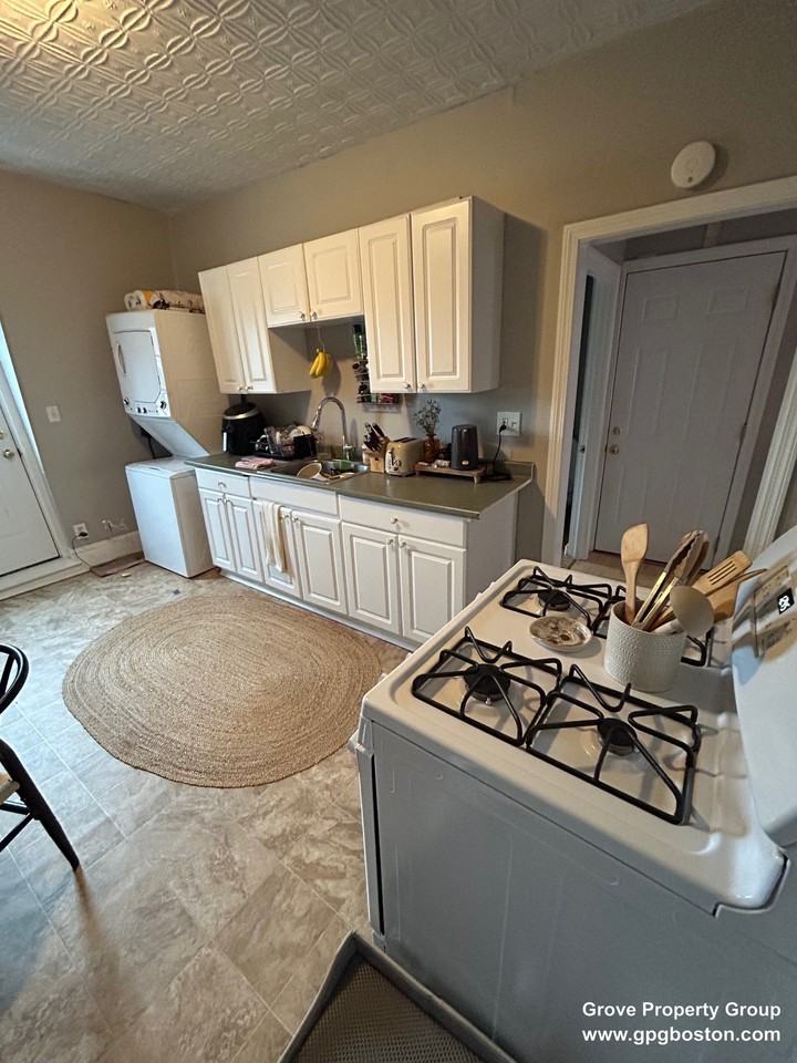 158 I St #3 - Photo 6 of 20