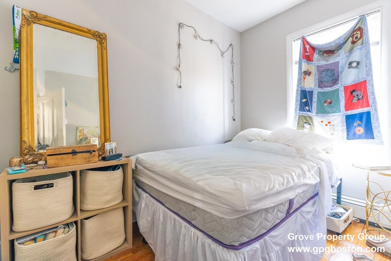 853 E 1st St #2 - Photo 4 of 7