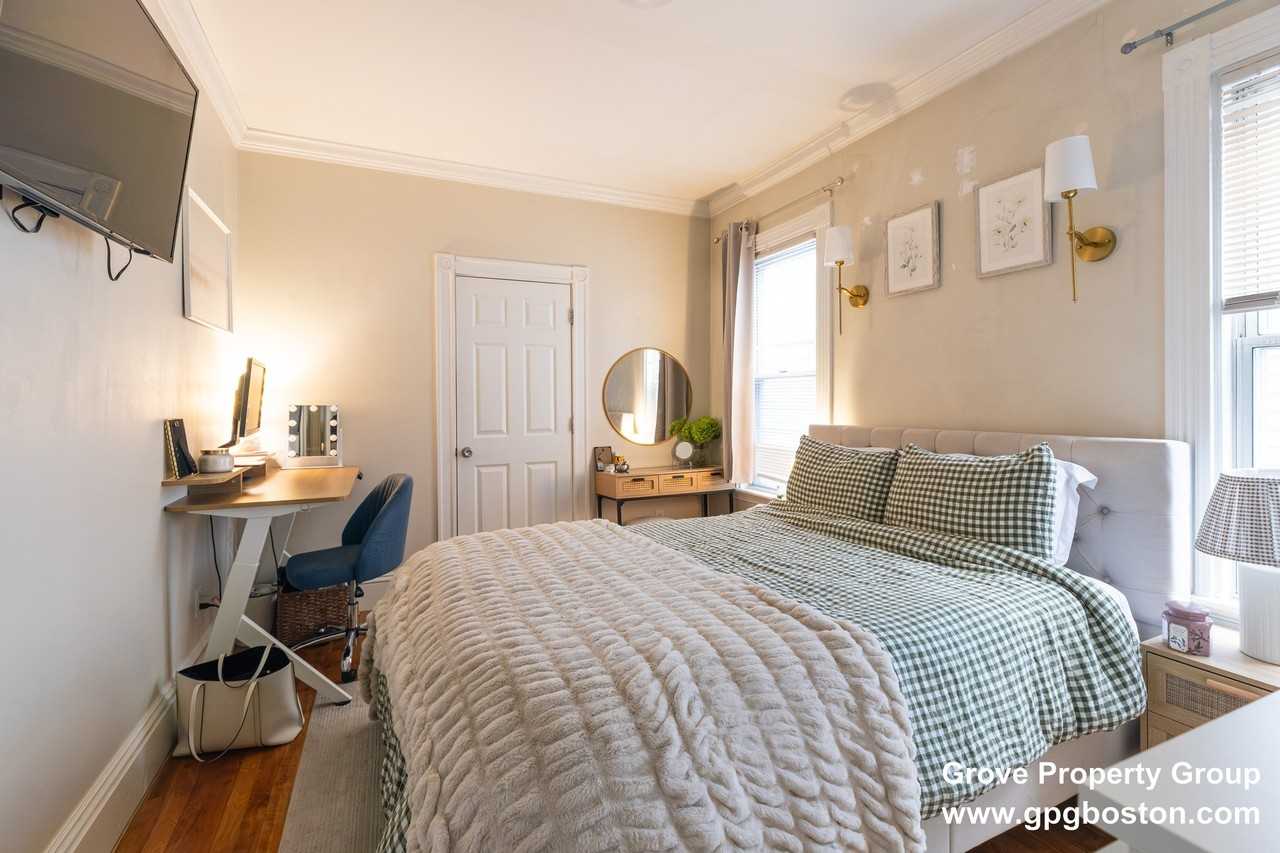 10 Monks St - Photo 4 of 7