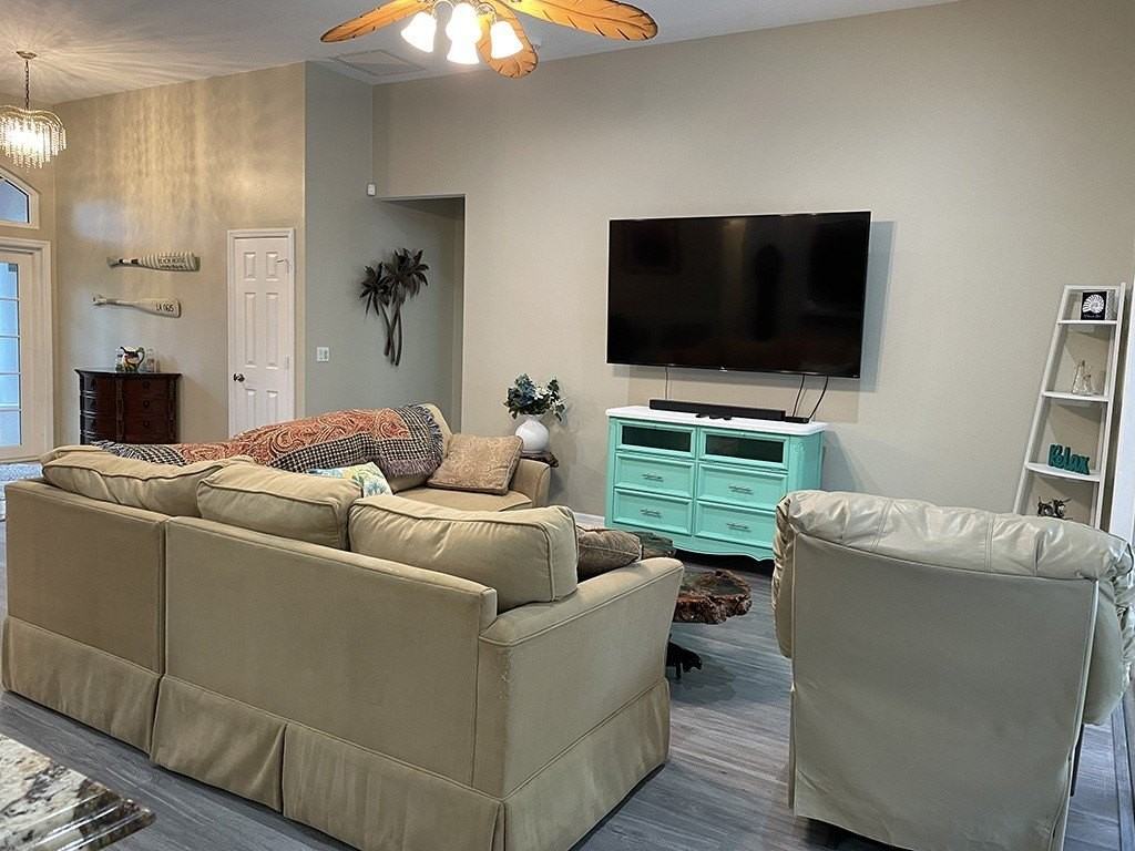 1185 Bounty Blvd - Photo 3 of 17