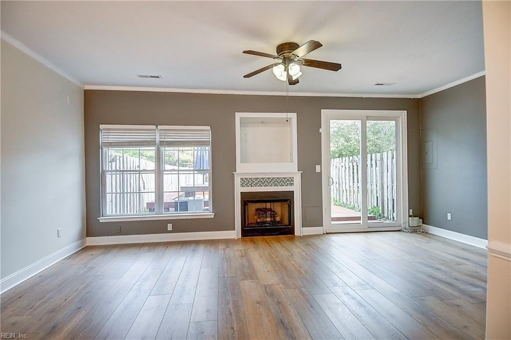 2558 Hartley St - Photo 5 of 39