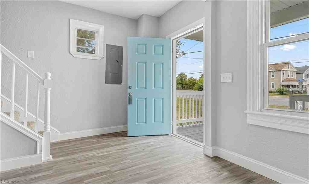 1503 E Indian River Rd - Photo 7 of 26