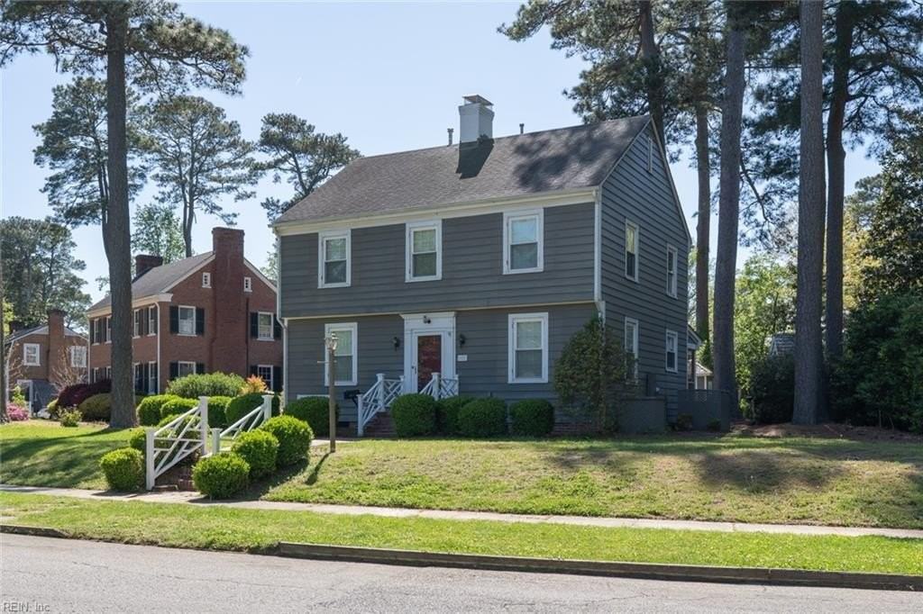 621 Butler Ave - Photo 2 of 49