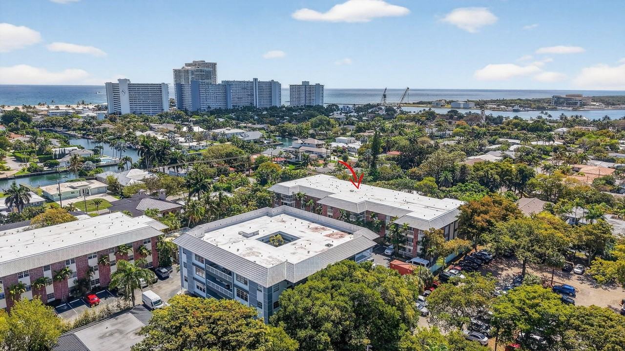 2424 Se 17th St #107B - Photo 2 of 29